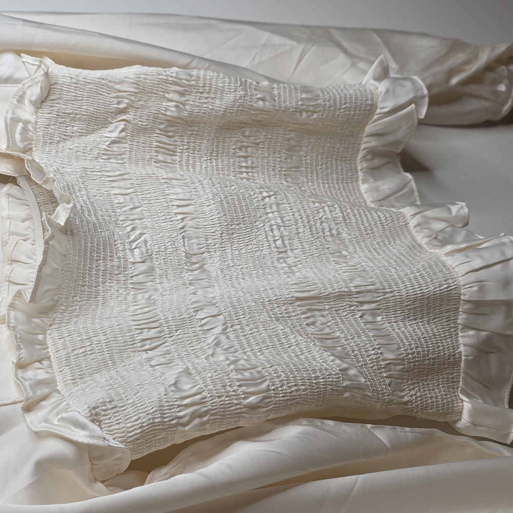 Do+Be Cream Ruffled Blouse Medium - image 4